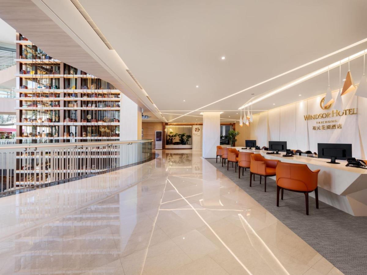 Windsor Hotel Taichung Esterno foto Business Center