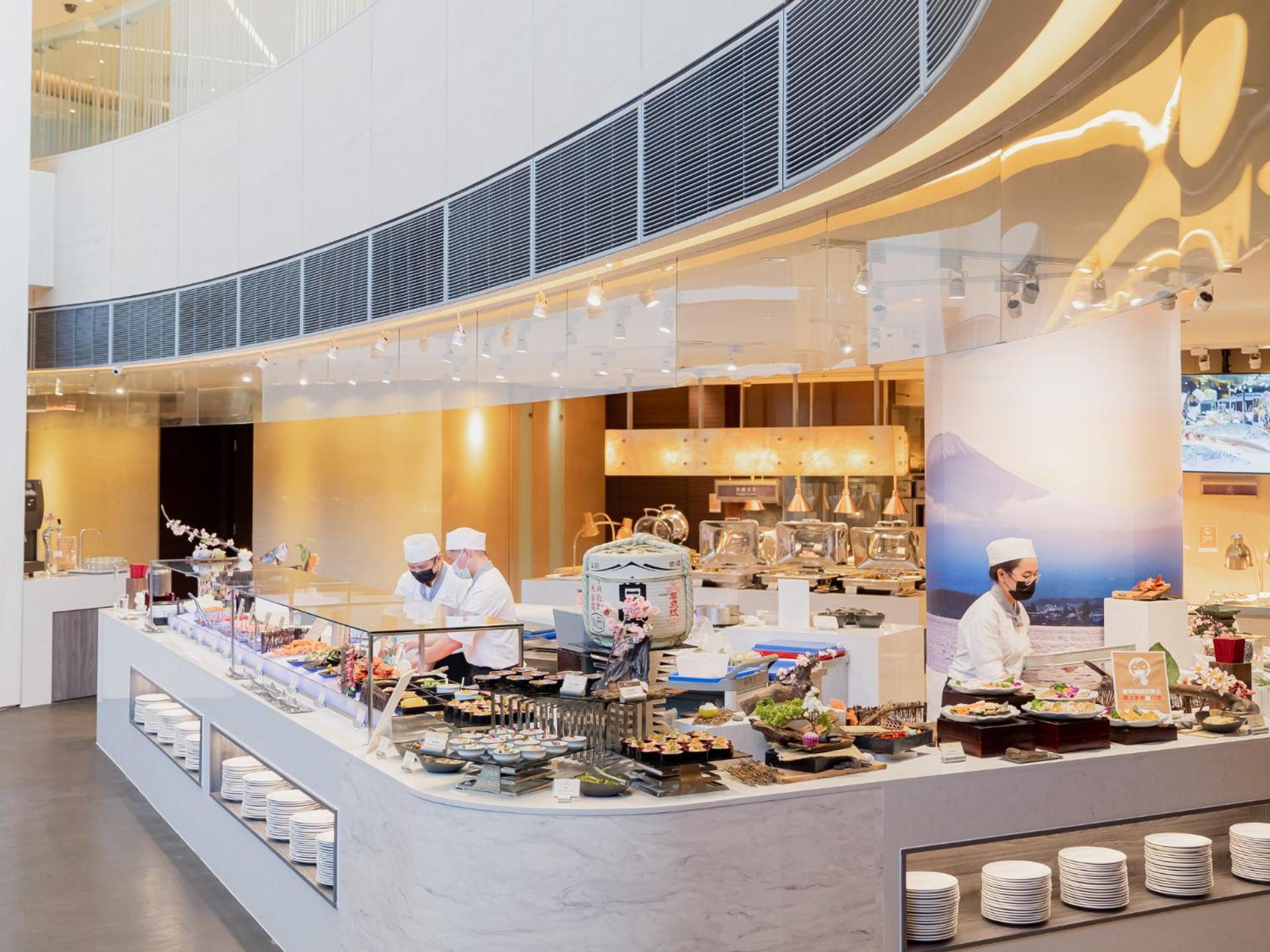 Windsor Hotel Taichung Esterno foto The buffet at the airport