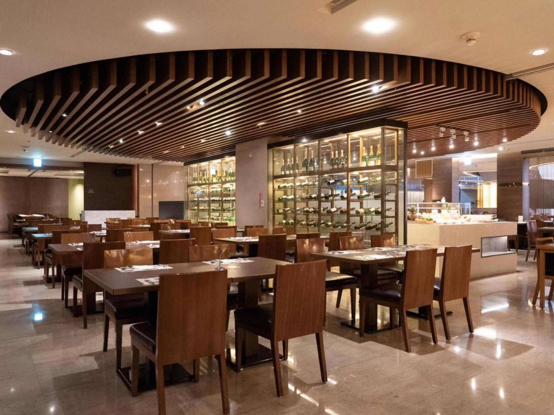 Windsor Hotel Taichung Esterno foto The restaurant