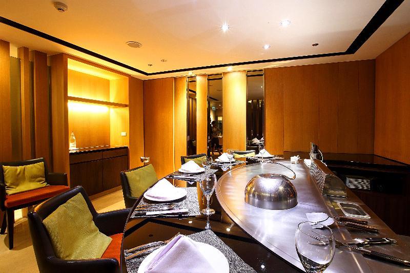 Windsor Hotel Taichung Esterno foto The restaurant